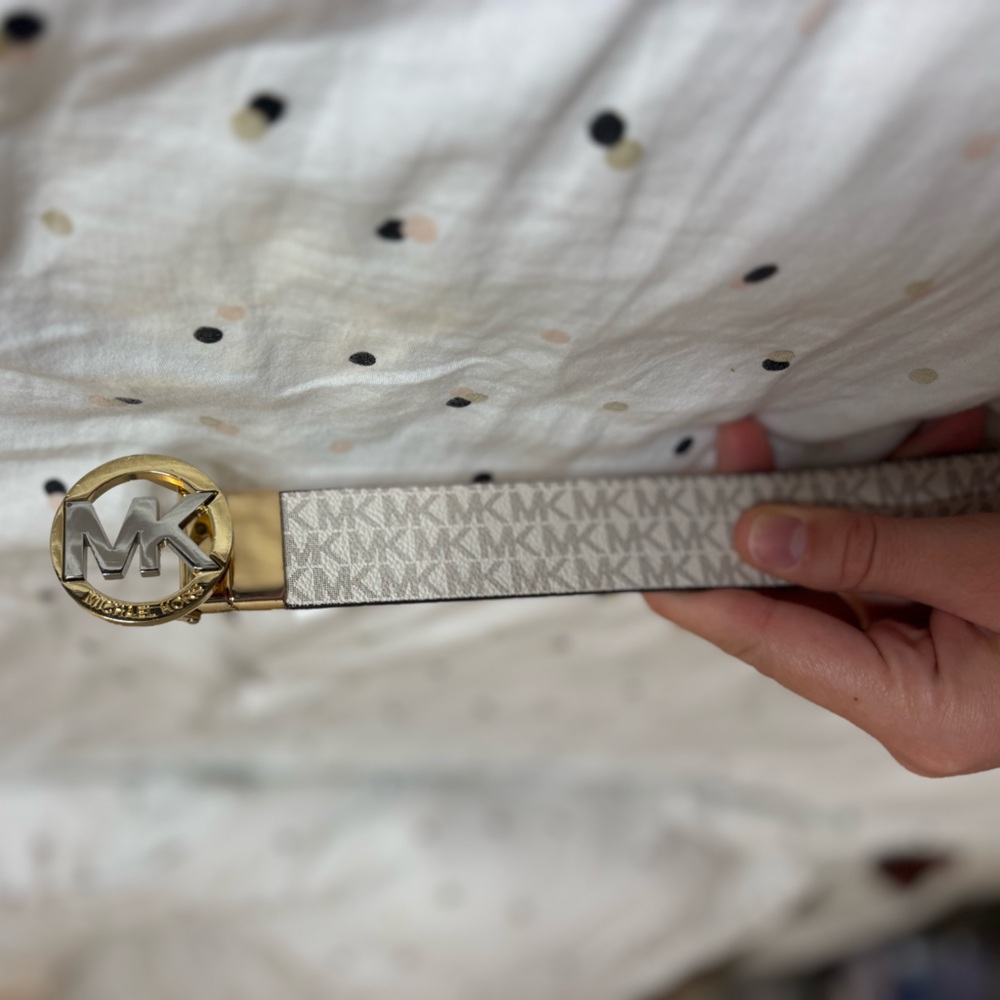 Michael Kors Twist Reversible Women's Belt